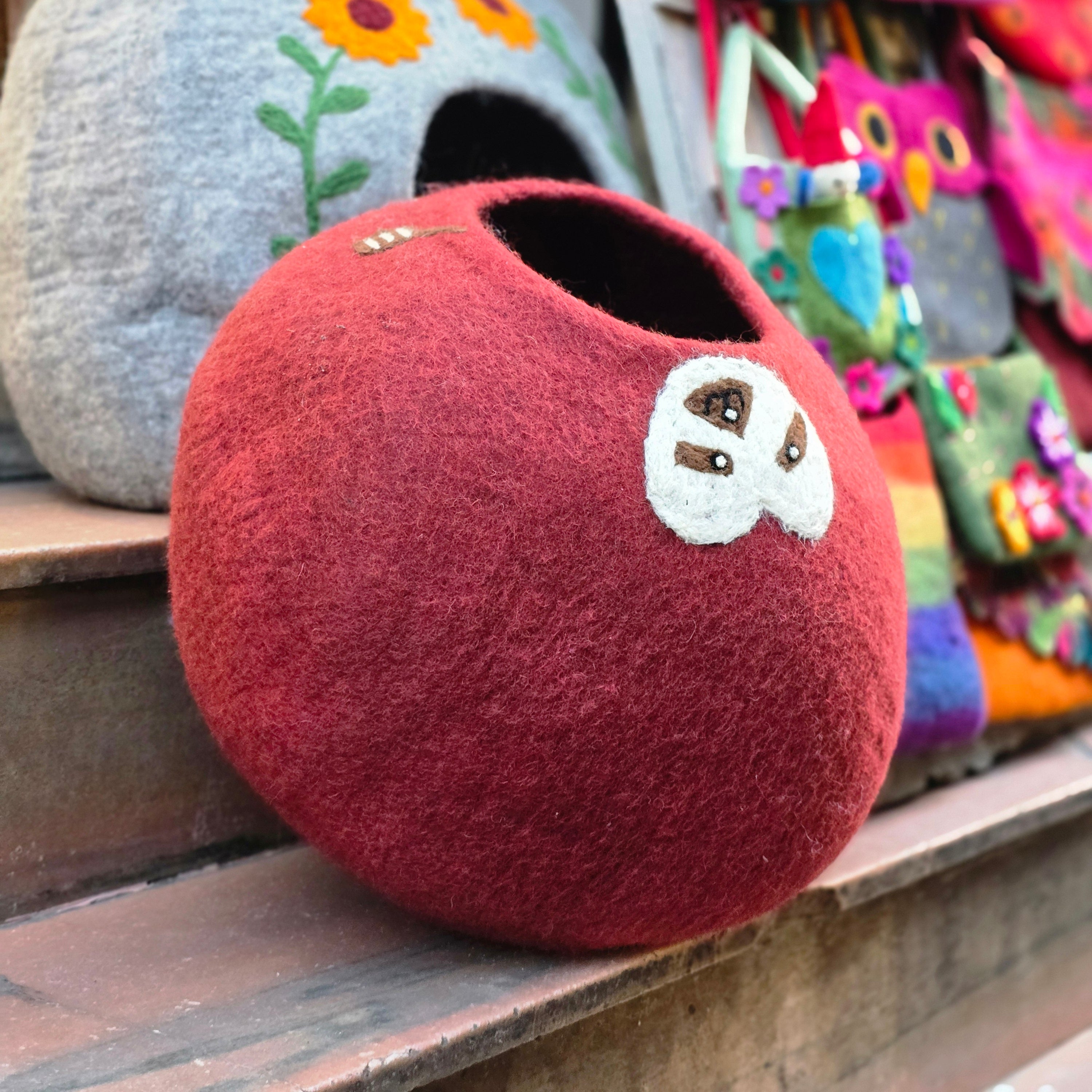 Racoon Design Wool Felt Cat Cave