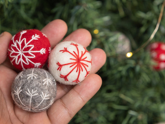 3cm Wool Felt Snowflake Balls